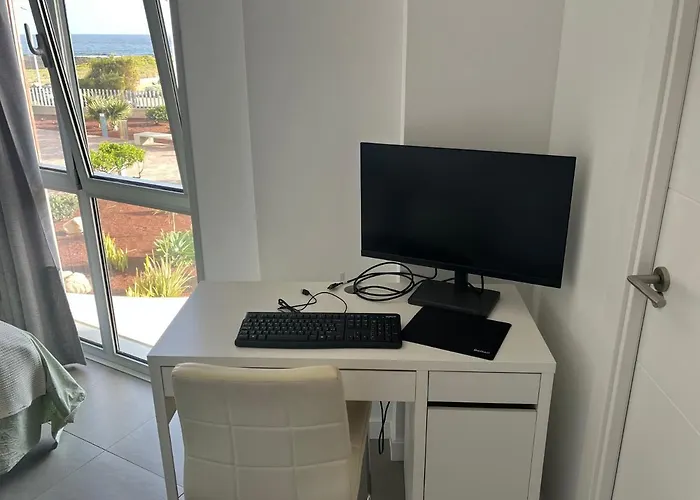 Martines Beachfront Ocean View Apartment